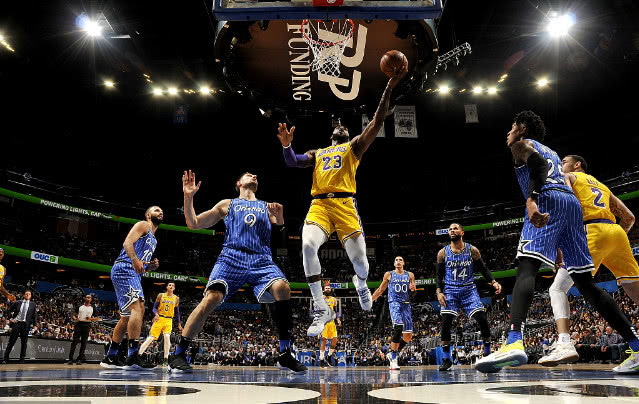  魔术连胜终结于青年军活塞  