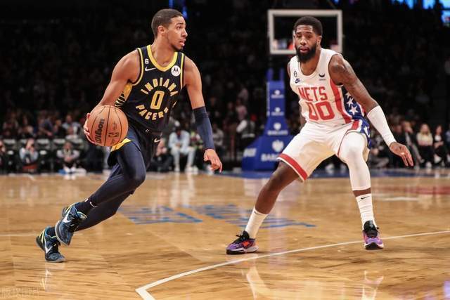  布伦森关键球能力尽显，尼克斯加时险胜篮网迎连胜  