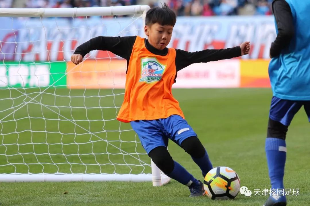  波鸿青年才俊崭露头角惊艳德甲赛场